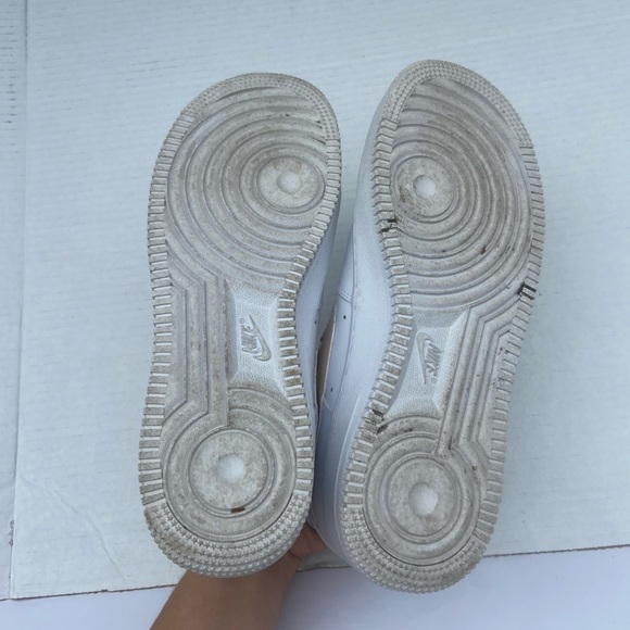 Nike Air Force One AF1 Women’s Size 7 White Low Top Sneaker Custom Butterfly - Picture 11 of 11